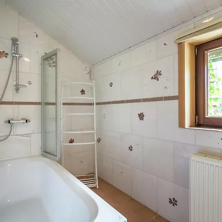 Casa vacanze Cozy Holiday In With Sauna And Jacuzzi *