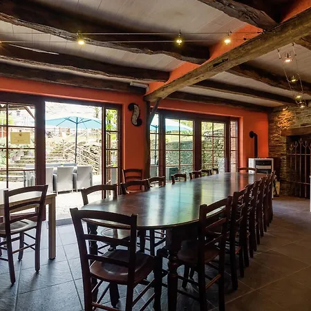 Casa vacanze Cozy Holiday In With Sauna And Jacuzzi